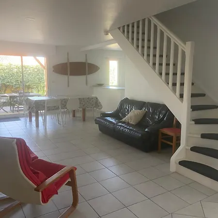 Maison 20 M De La & Terrasse Vue Hotel *