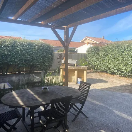 Maison 20 M De La & Terrasse Vue Hotel Vendays-Montalivet